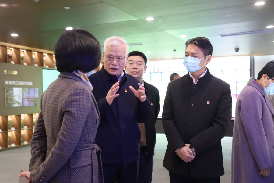 16377181534286968zIe.jpg IMG_1037.JPG